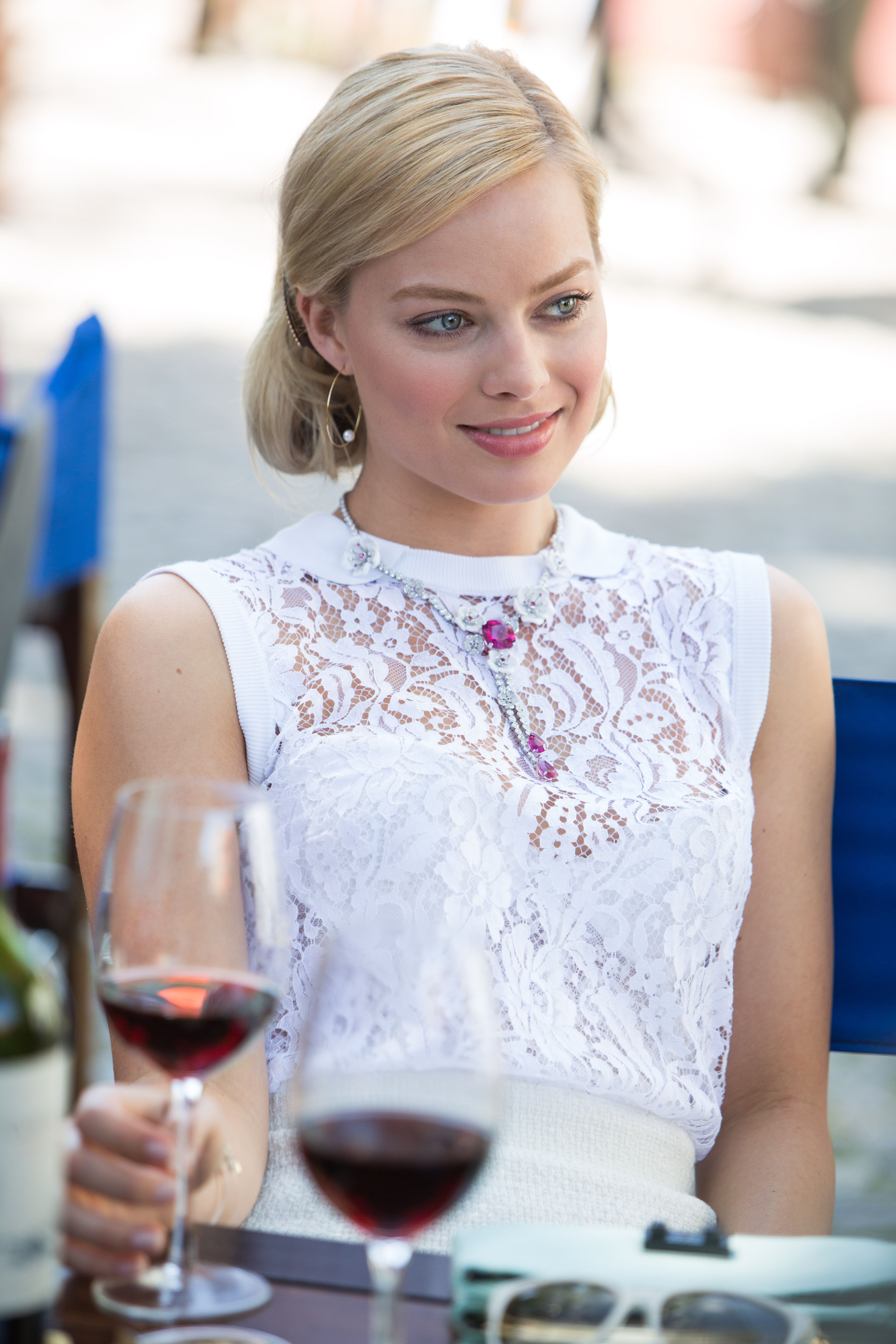 New Focus Images Feature Lots Of Margot Robbie And Will Smith Collider