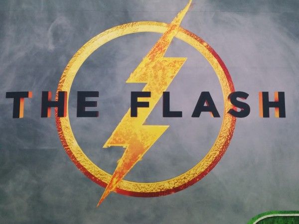 the-flash-movie-logo-600x450.jpg