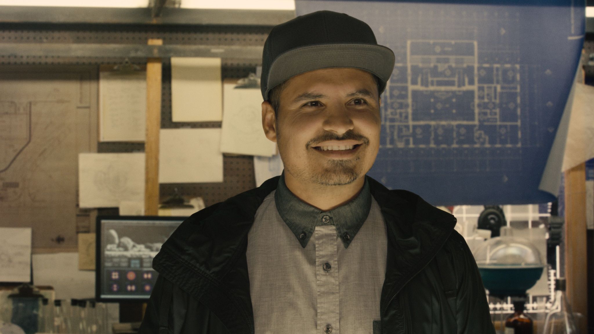 Michael Peña Returning for Ant-Man 2; Will Lead The Bringing | Collider2048 x 1153