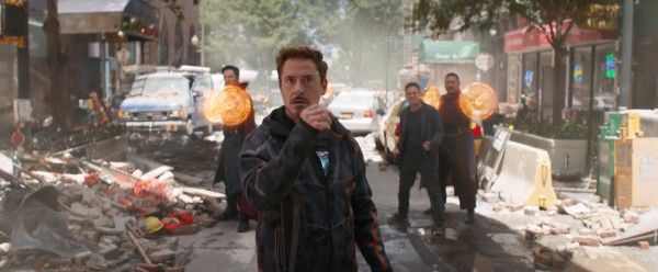 Avengers - Infinity Wars: Dàn siêu anh hùng đối đầu kẻ mạnh nhất vũ trụ Marvel - Ảnh 6.