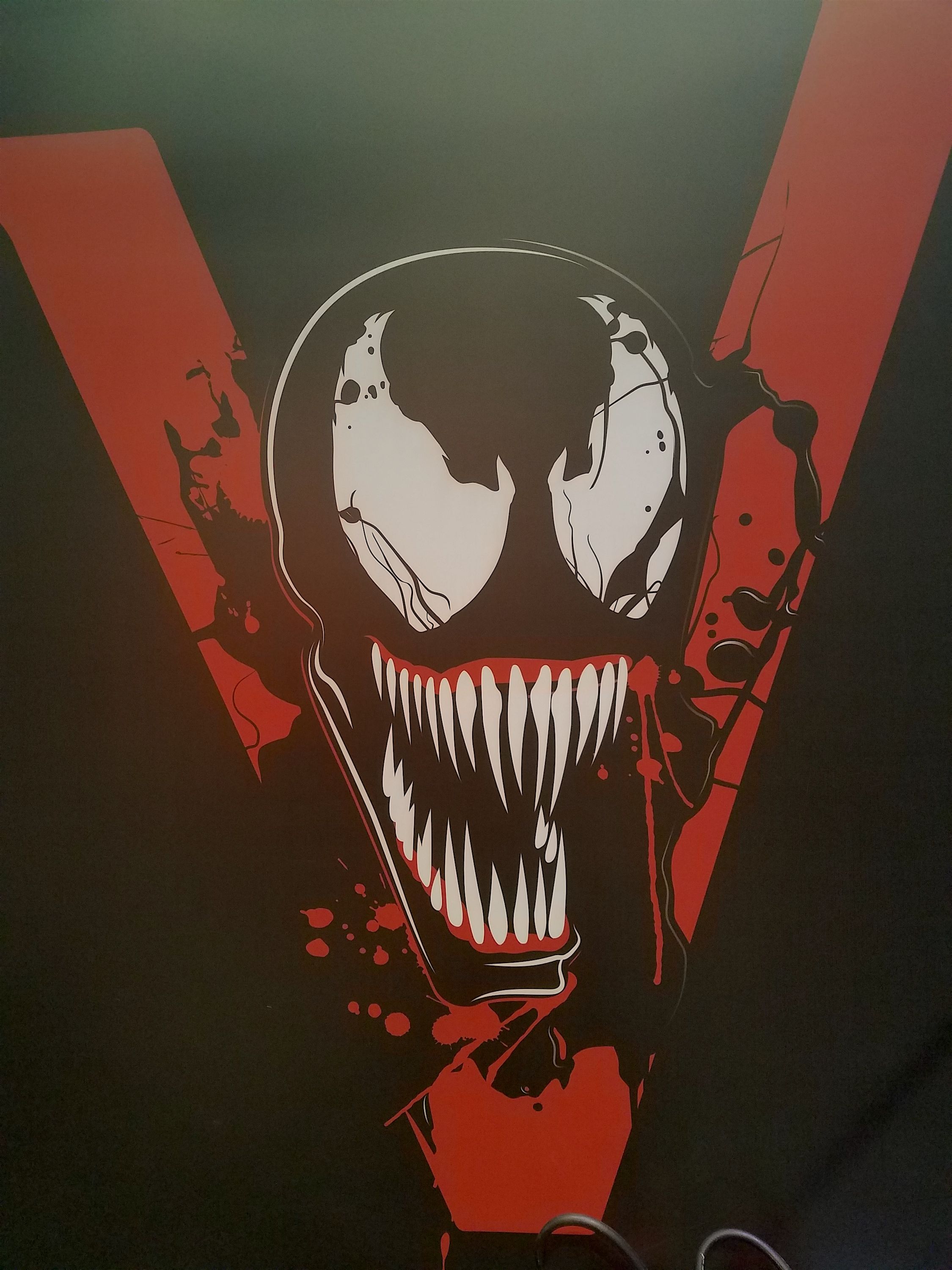 venom-movie-poster-ccxp-image-2.jpg