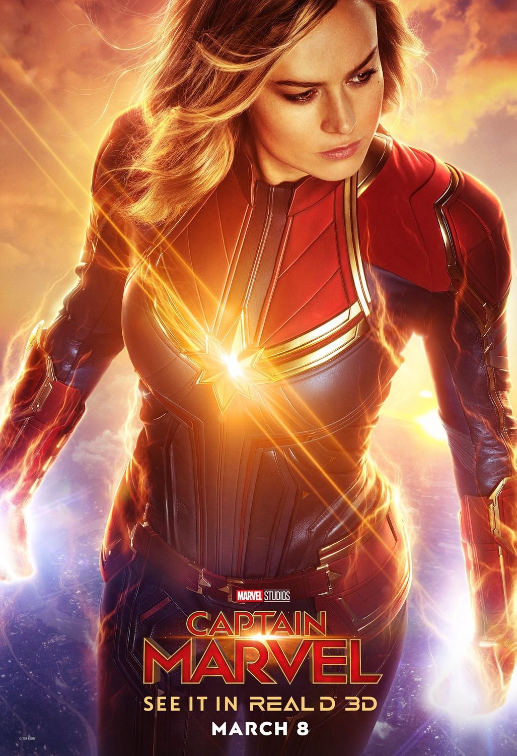 New Captain Marvel Posters Show Off Carol Danvers' Costume | Collider