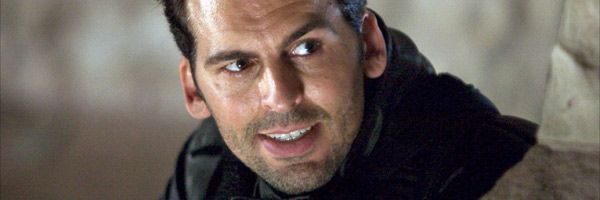 If you saw Resident Evil: Extinction, you&#39;re probably wondering how Oded Fehr is returning as the character Carlos Olivera in Resident Evil: Retribution. - oded-fehr-resident-evil-slice