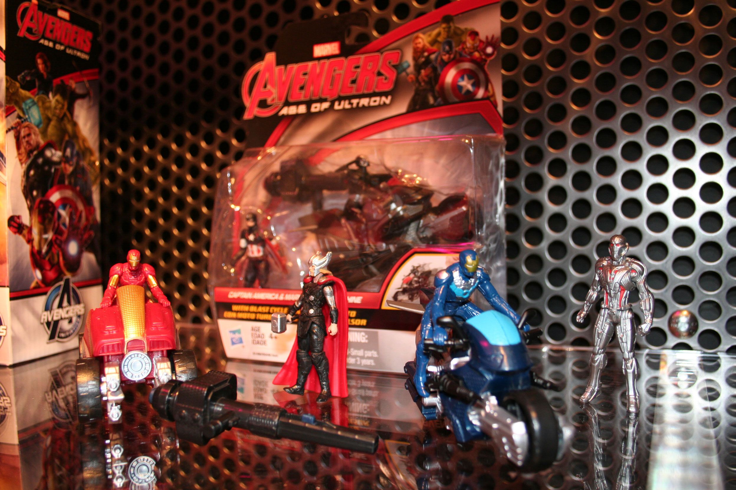 hasbro-marvel-avengers-action-figures