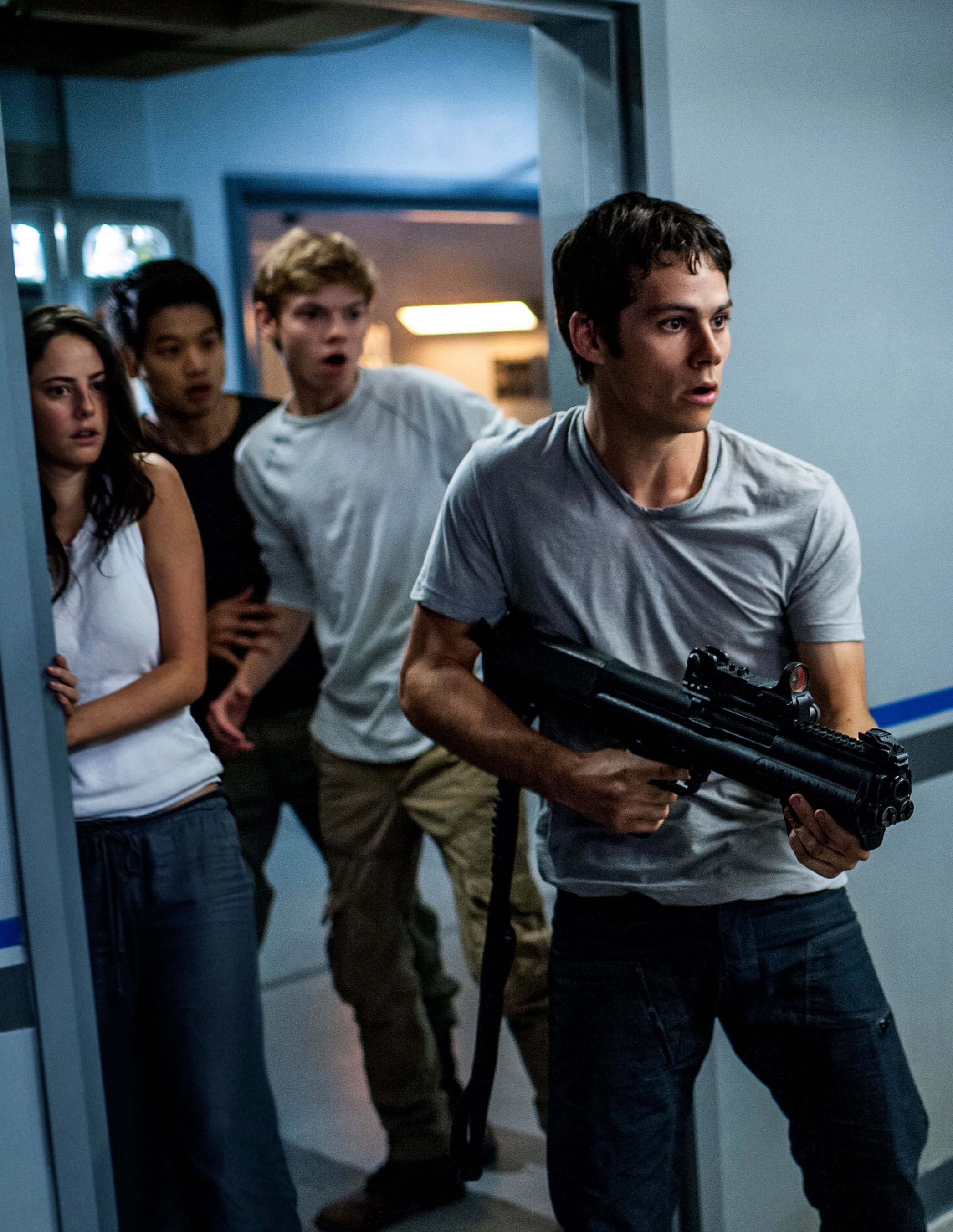 Dylan O'Brien Injured on The Maze Runner: The Death Cure | Collider2092 x 2706