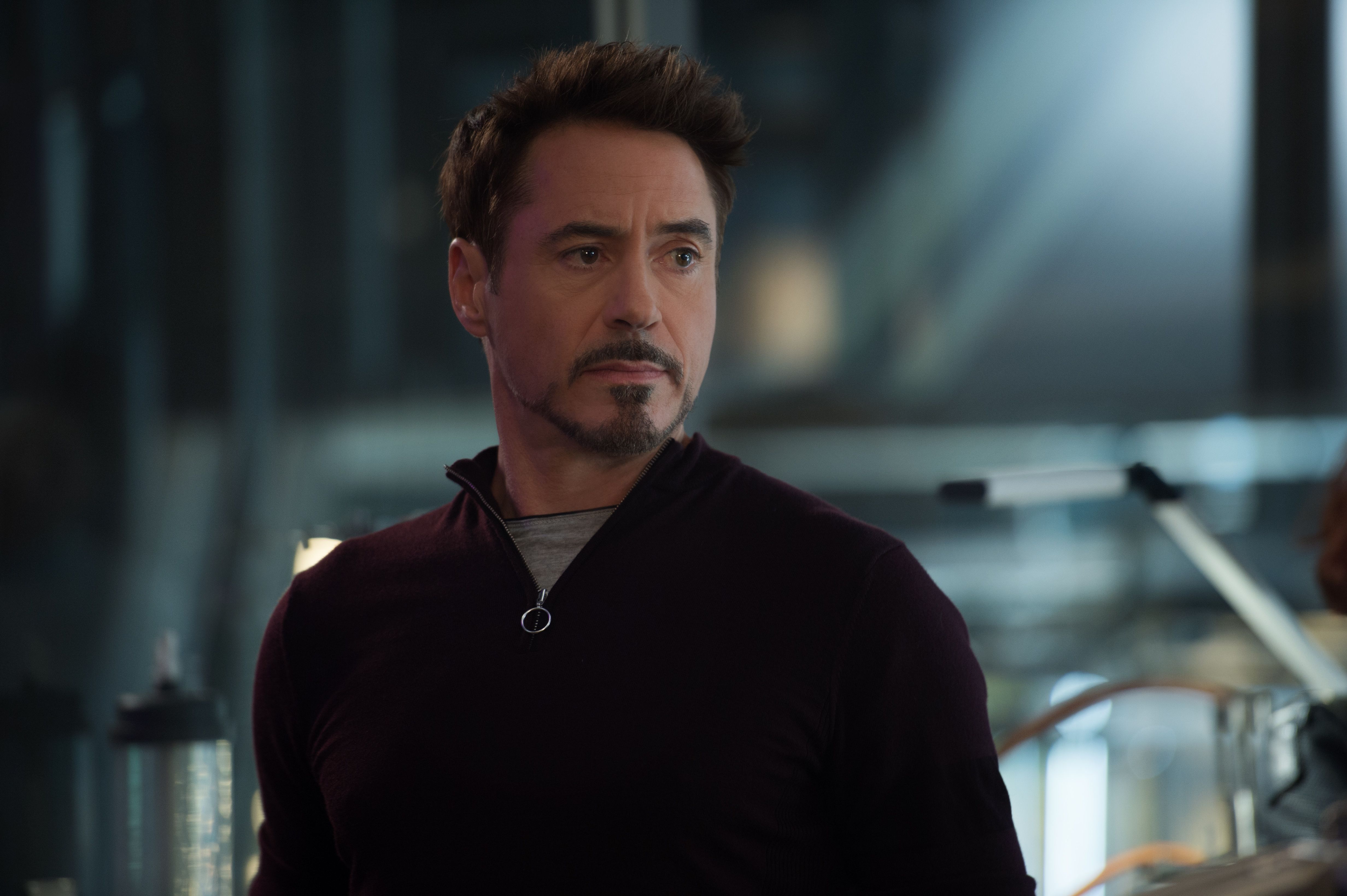 Captain America: Civil War Trailer: Chris Evans vs. Downey Jr. | Collider4928 x 3280