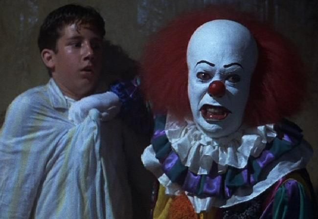 It Remake Recasts New Pennywise With Hemlock Grove Star | Collider