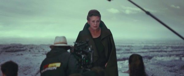 star-wars-the-last-jedi-behind-the-scenes-image-carrie-fisher